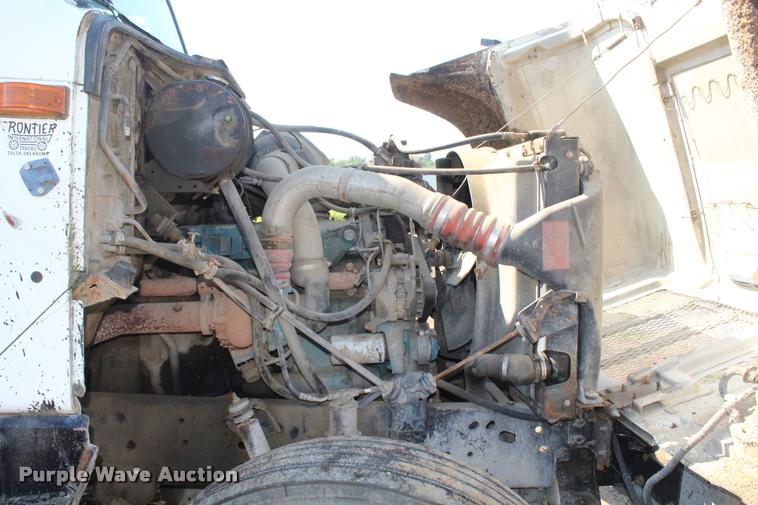 image for item K1969 1997 International 2554 dump truck