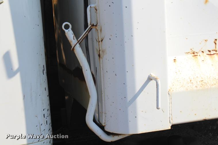 image for item K1969 1997 International 2554 dump truck