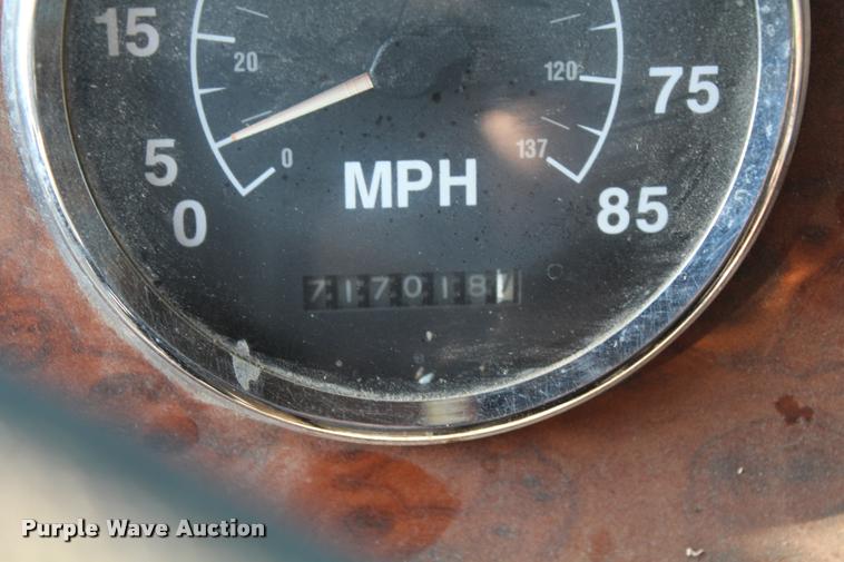 image for item K1970 1995 International 9200 dump truck