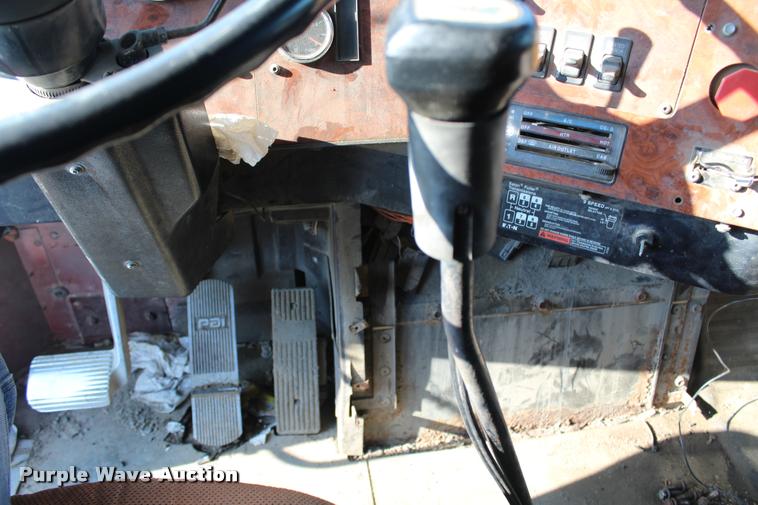 image for item K1970 1995 International 9200 dump truck