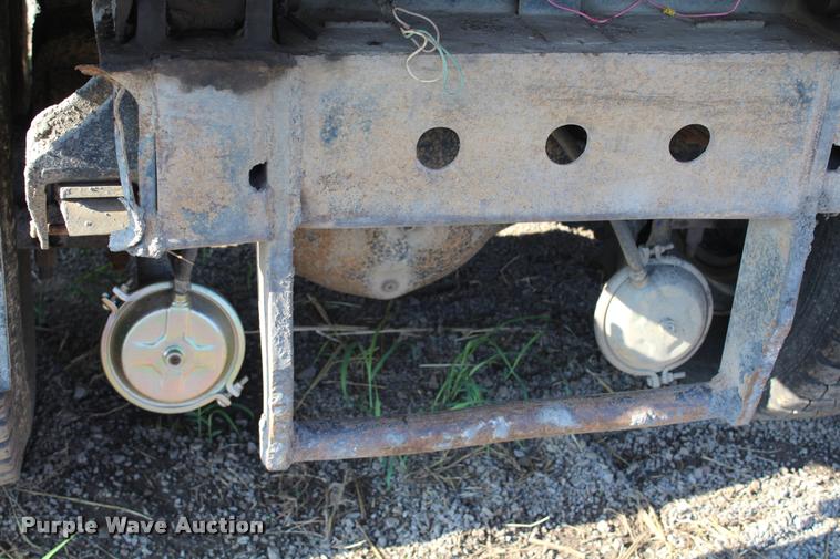 image for item K1970 1995 International 9200 dump truck