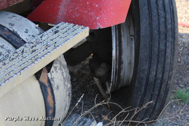 image for item K1970 1995 International 9200 dump truck