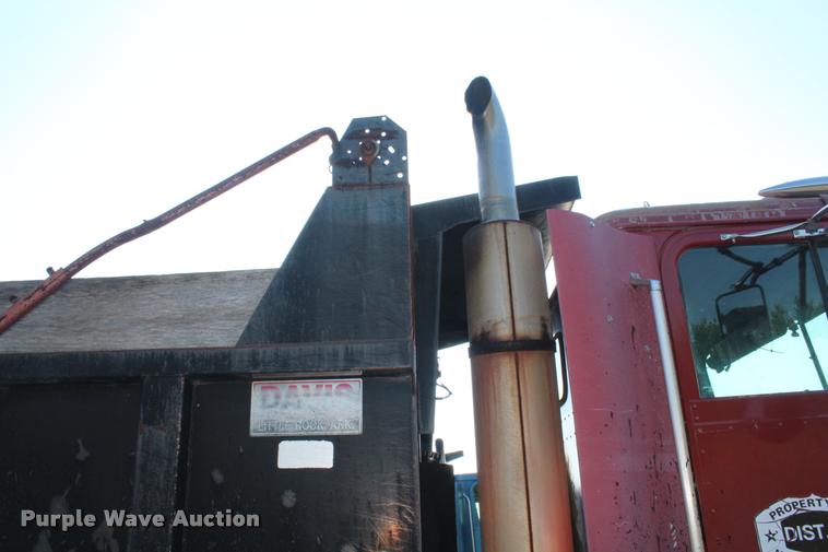 image for item K1970 1995 International 9200 dump truck