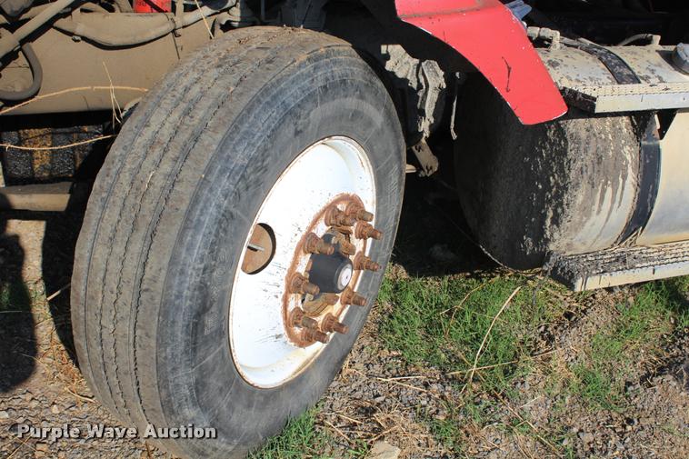 image for item K1970 1995 International 9200 dump truck