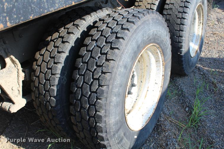 image for item K1970 1995 International 9200 dump truck