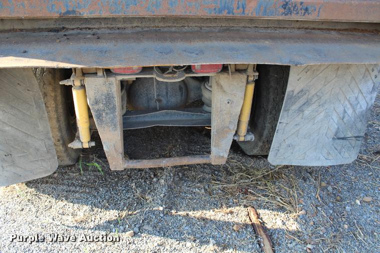 image for item K1971 1995 International 9400 dump truck
