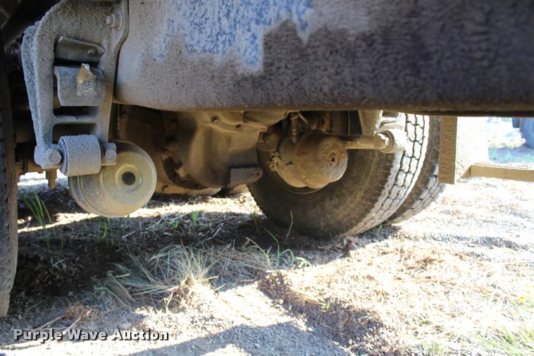 image for item K1971 1995 International 9400 dump truck