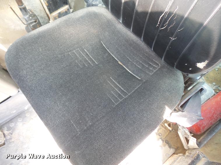 image for item K3709 1999 Caterpillar TH103 telehandler