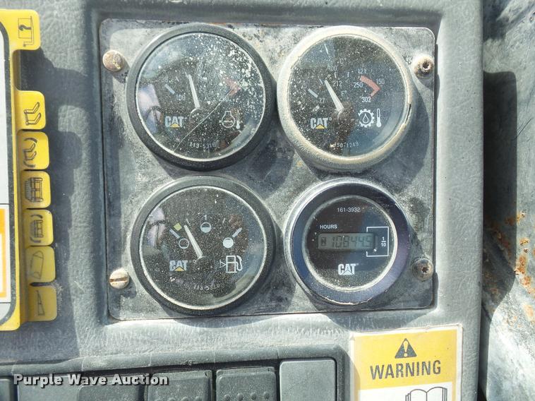 image for item K3709 1999 Caterpillar TH103 telehandler