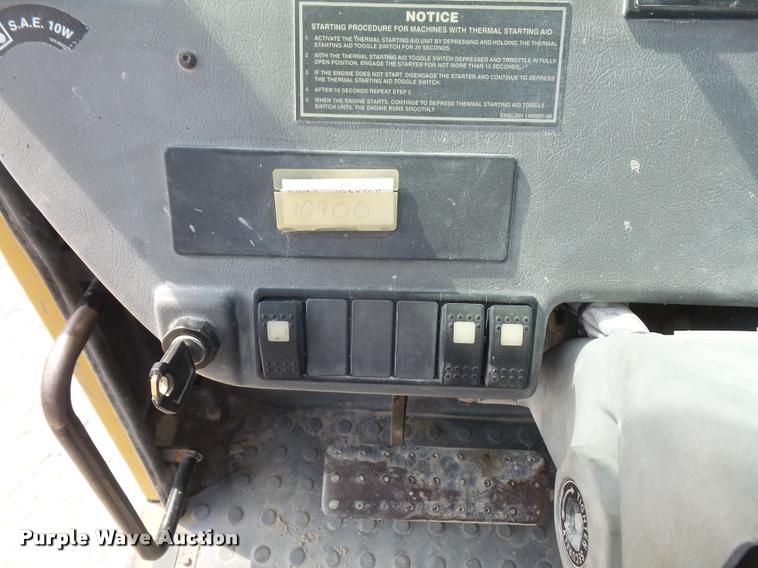 image for item K3709 1999 Caterpillar TH103 telehandler