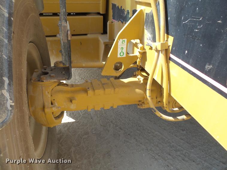 image for item K3709 1999 Caterpillar TH103 telehandler