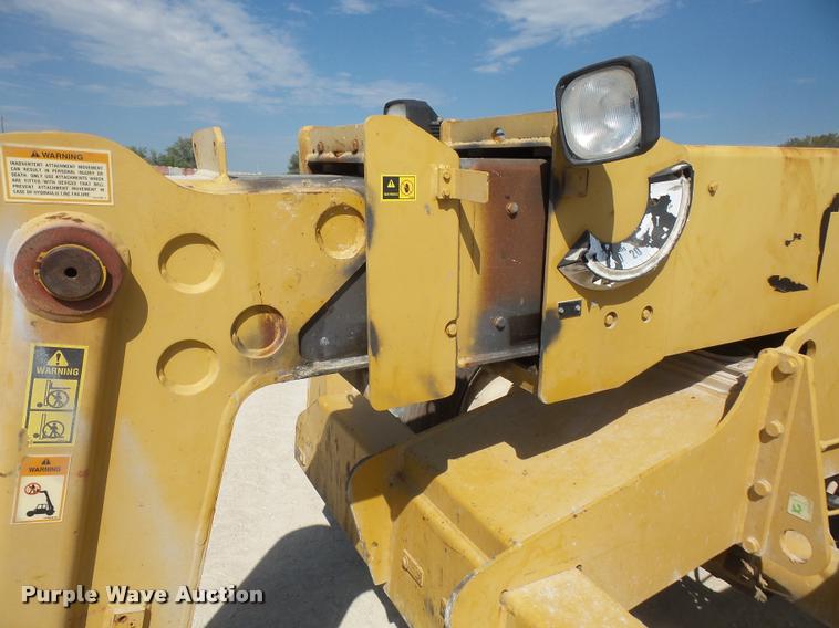 image for item K3709 1999 Caterpillar TH103 telehandler