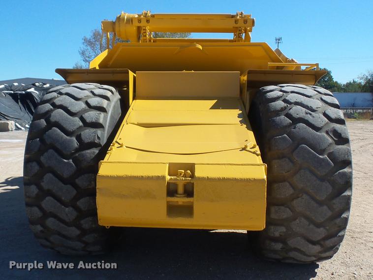 image for item K3729 2003 Caterpillar 615C Series II elevating scraper