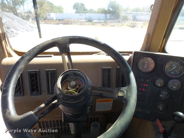 image for item K3729 2003 Caterpillar 615C Series II elevating scraper