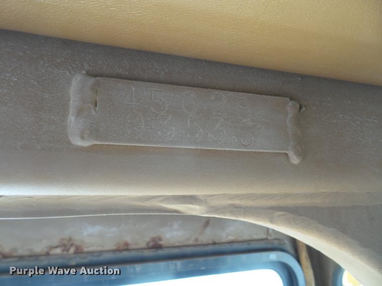 image for item K3729 2003 Caterpillar 615C Series II elevating scraper