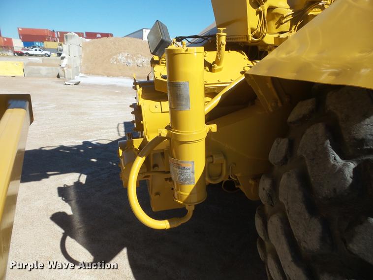 image for item K3729 2003 Caterpillar 615C Series II elevating scraper