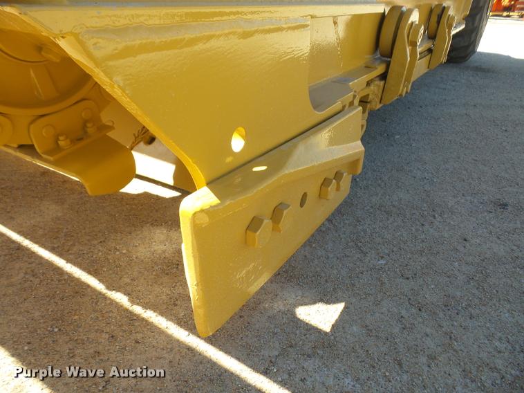 image for item K3729 2003 Caterpillar 615C Series II elevating scraper