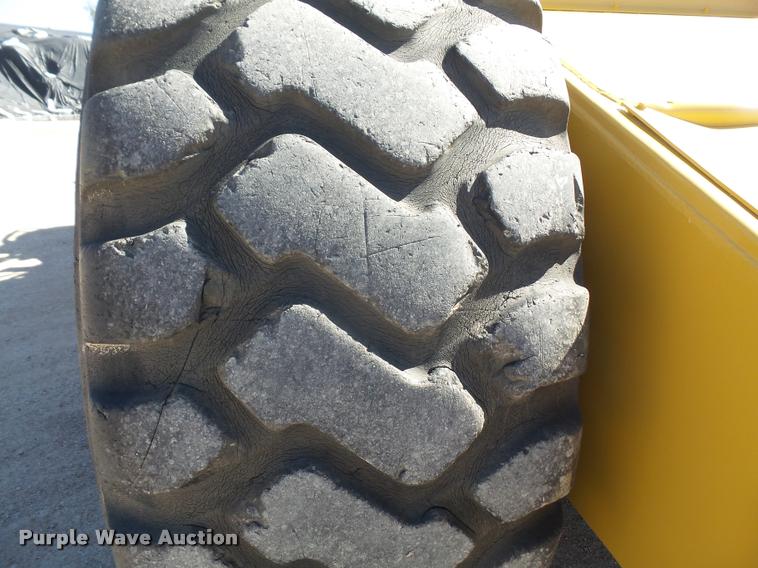 image for item K3729 2003 Caterpillar 615C Series II elevating scraper