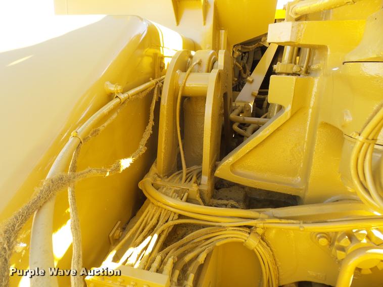 image for item K3729 2003 Caterpillar 615C Series II elevating scraper