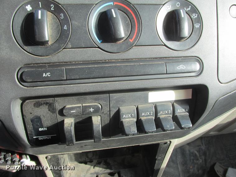 image for item K4226 2008 Ford F450 Super Duty XL dump truck