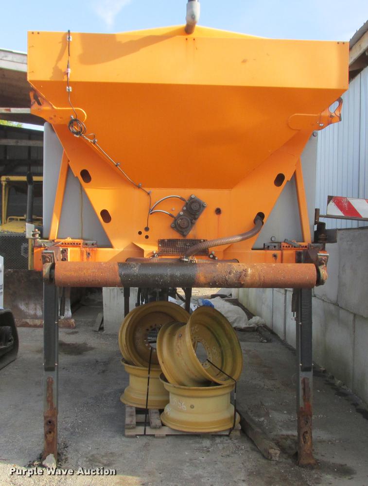 image for item K4231 2003 Epoke SH4400 spreader