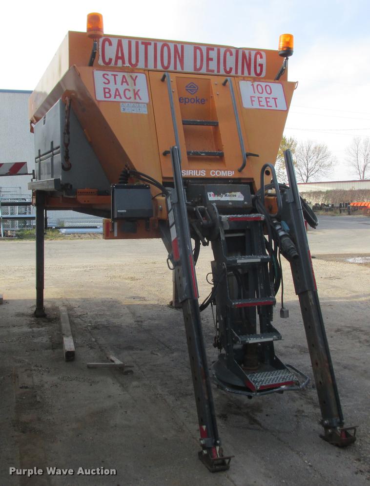 image for item K4231 2003 Epoke SH4400 spreader