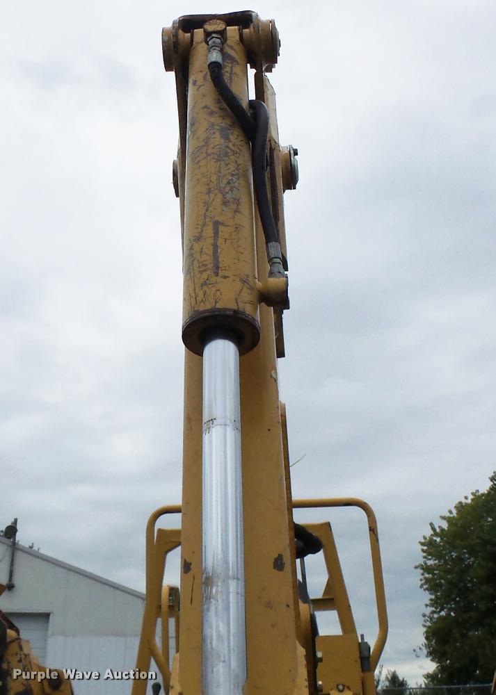 image for item K5676 1999 Vermeer V8550A cable plow