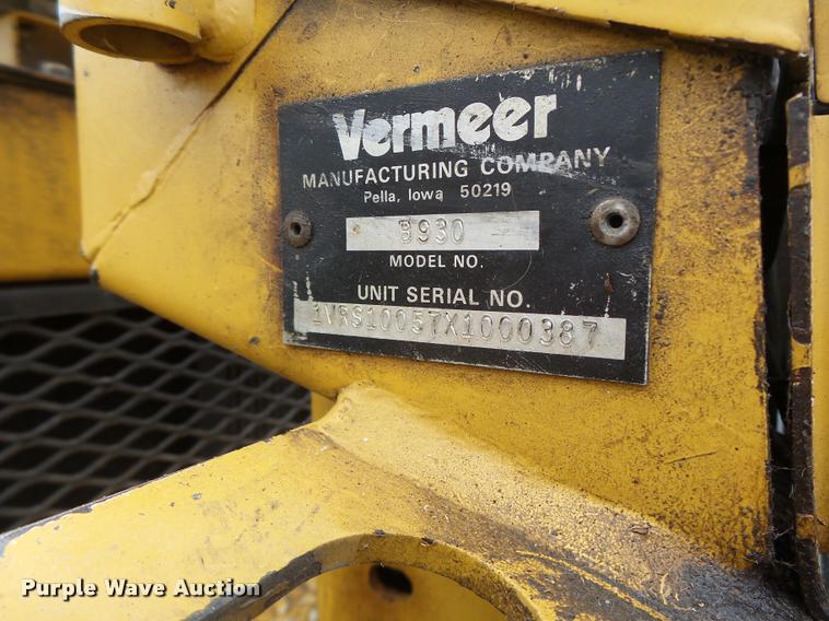 image for item K5676 1999 Vermeer V8550A cable plow