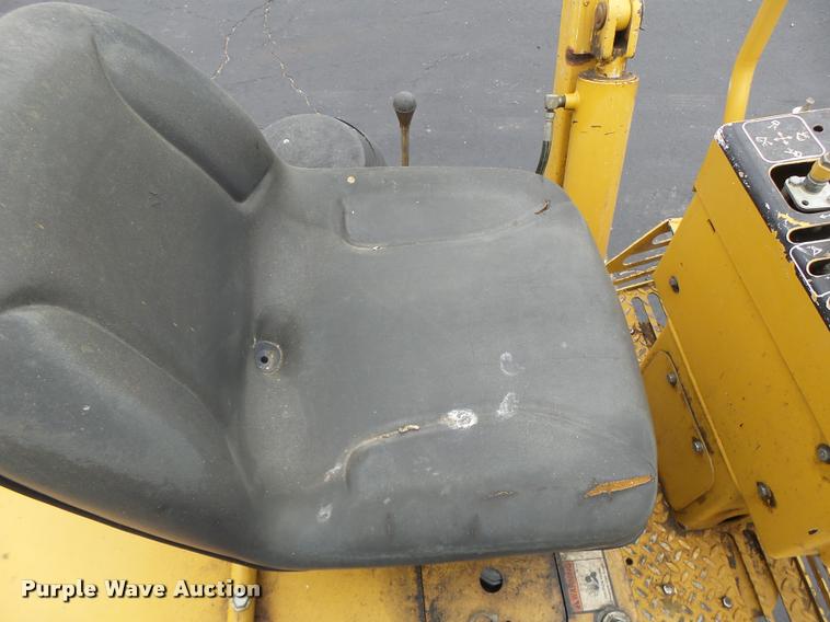 image for item K5676 1999 Vermeer V8550A cable plow