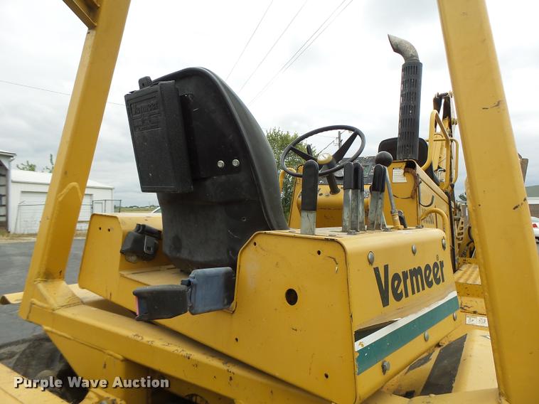 image for item K5676 1999 Vermeer V8550A cable plow