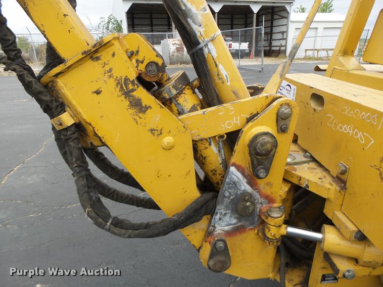 image for item K5676 1999 Vermeer V8550A cable plow