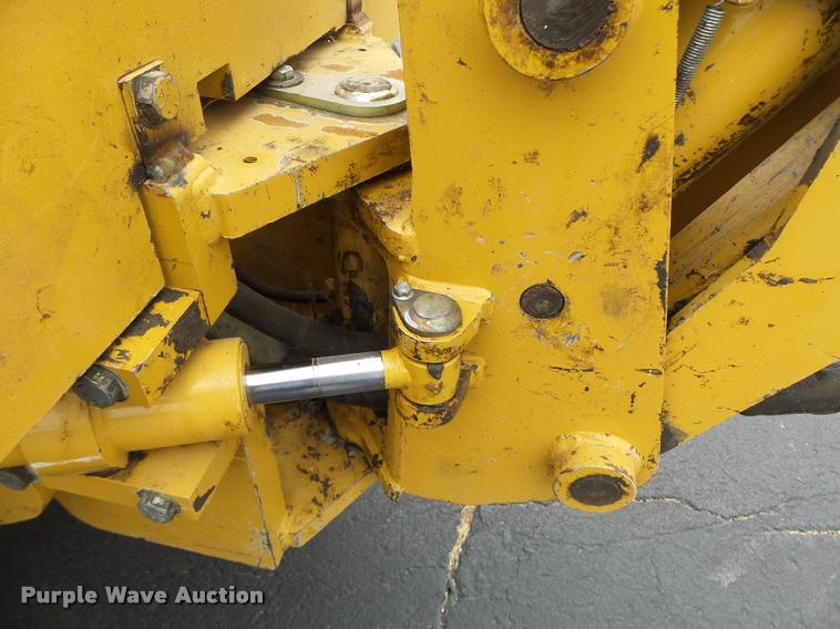 image for item K5676 1999 Vermeer V8550A cable plow