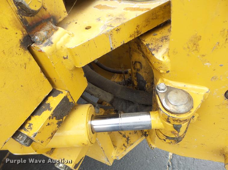 image for item K5676 1999 Vermeer V8550A cable plow