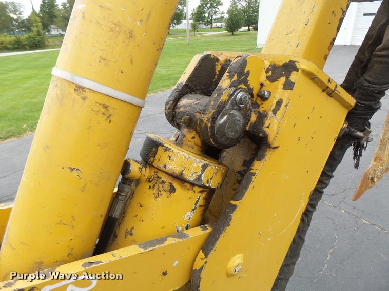 image for item K5676 1999 Vermeer V8550A cable plow