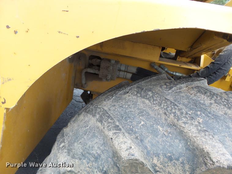 image for item K5676 1999 Vermeer V8550A cable plow