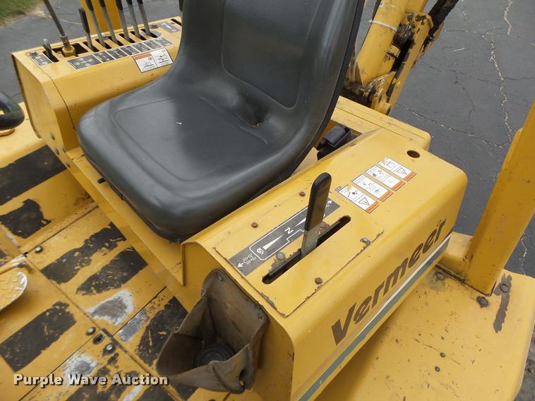 image for item K5676 1999 Vermeer V8550A cable plow