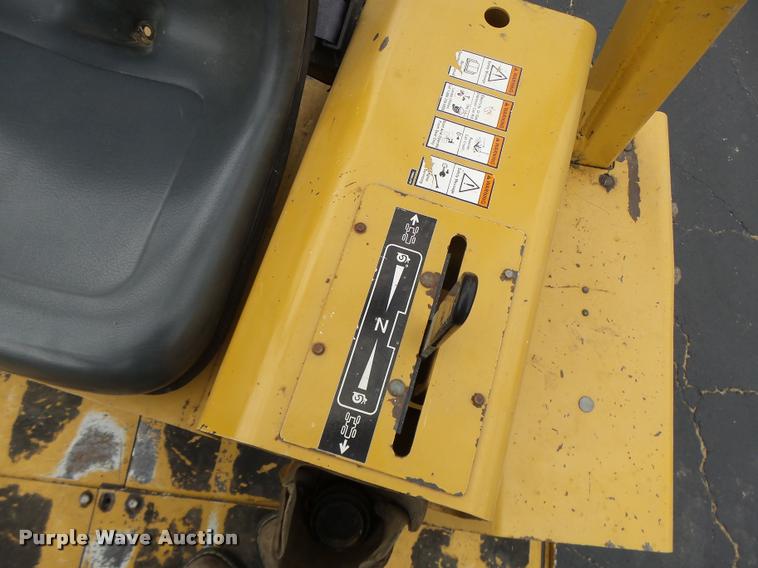 image for item K5676 1999 Vermeer V8550A cable plow