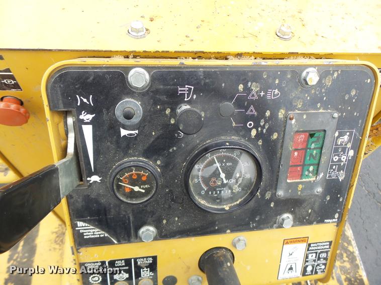 image for item K5676 1999 Vermeer V8550A cable plow