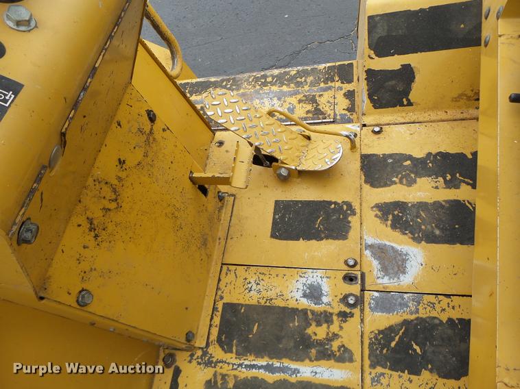 image for item K5676 1999 Vermeer V8550A cable plow