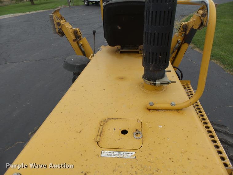 image for item K5676 1999 Vermeer V8550A cable plow