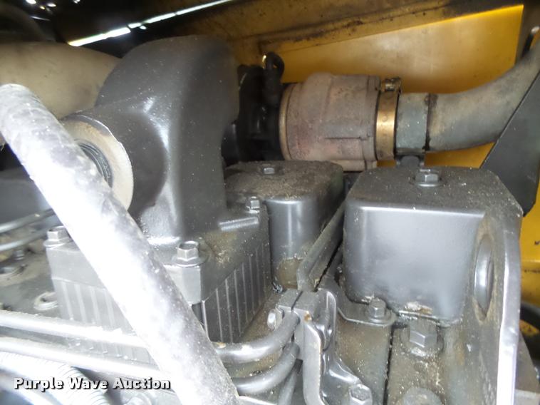 image for item K5676 1999 Vermeer V8550A cable plow