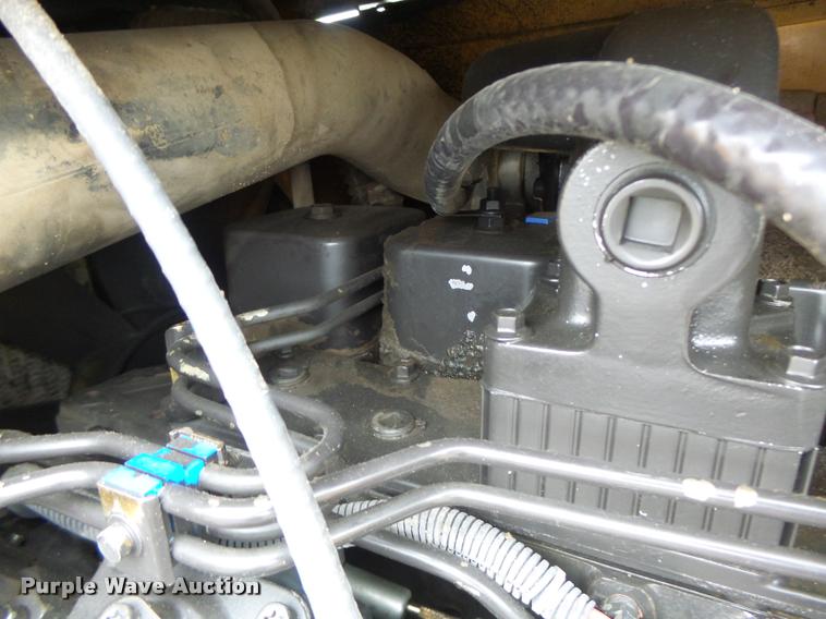 image for item K5676 1999 Vermeer V8550A cable plow