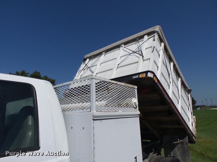 image for item K5690 2008 Ford F550 dump truck