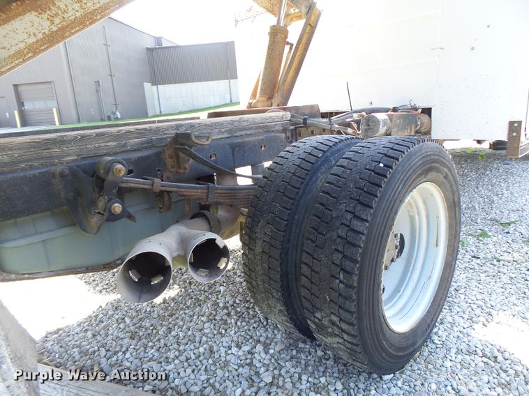 image for item K5690 2008 Ford F550 dump truck