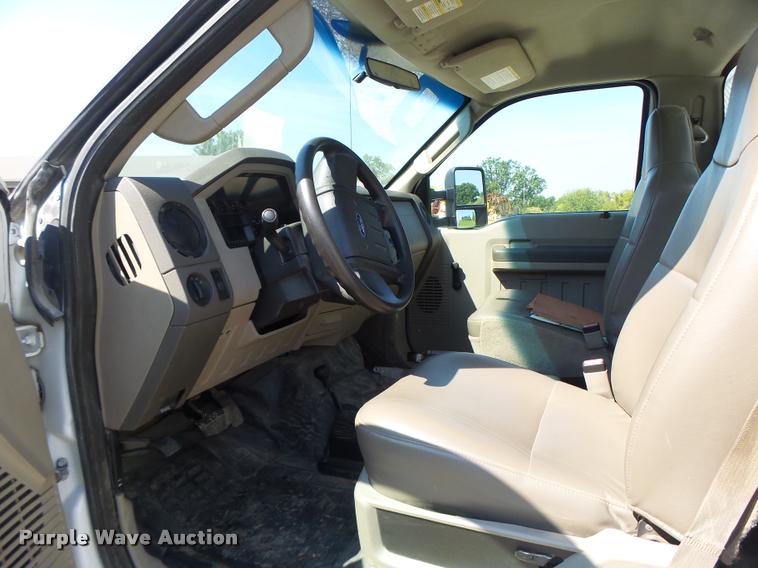 image for item K5690 2008 Ford F550 dump truck