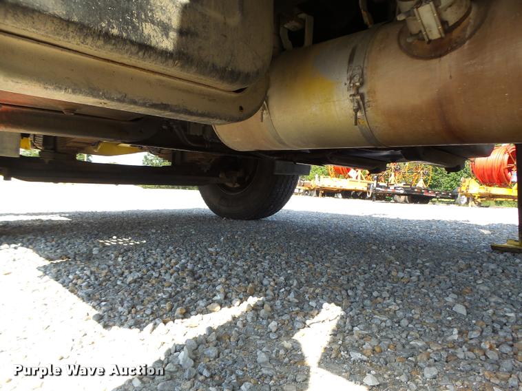 image for item K5691 1999 Chevrolet 8500 crane/bucket truck