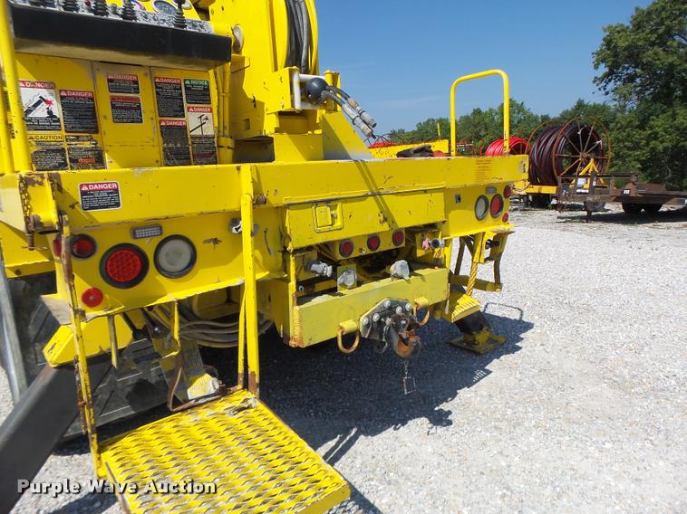 image for item K5691 1999 Chevrolet 8500 crane/bucket truck