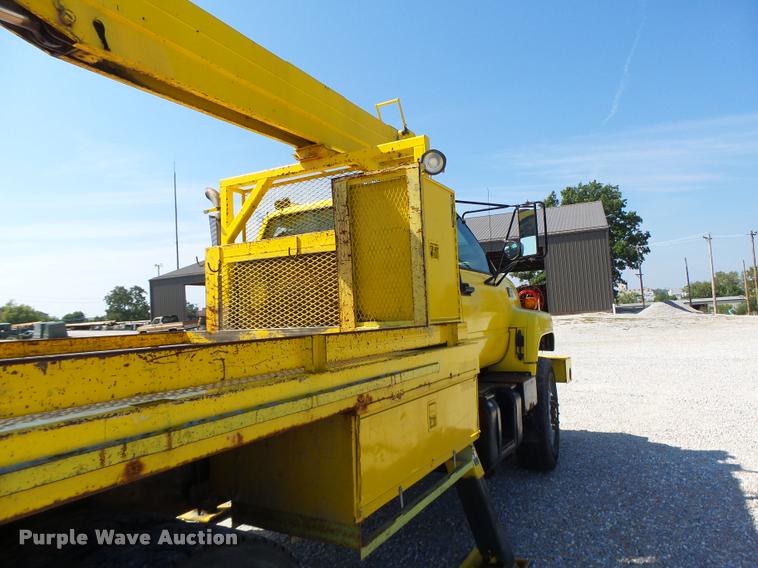 image for item K5691 1999 Chevrolet 8500 crane/bucket truck