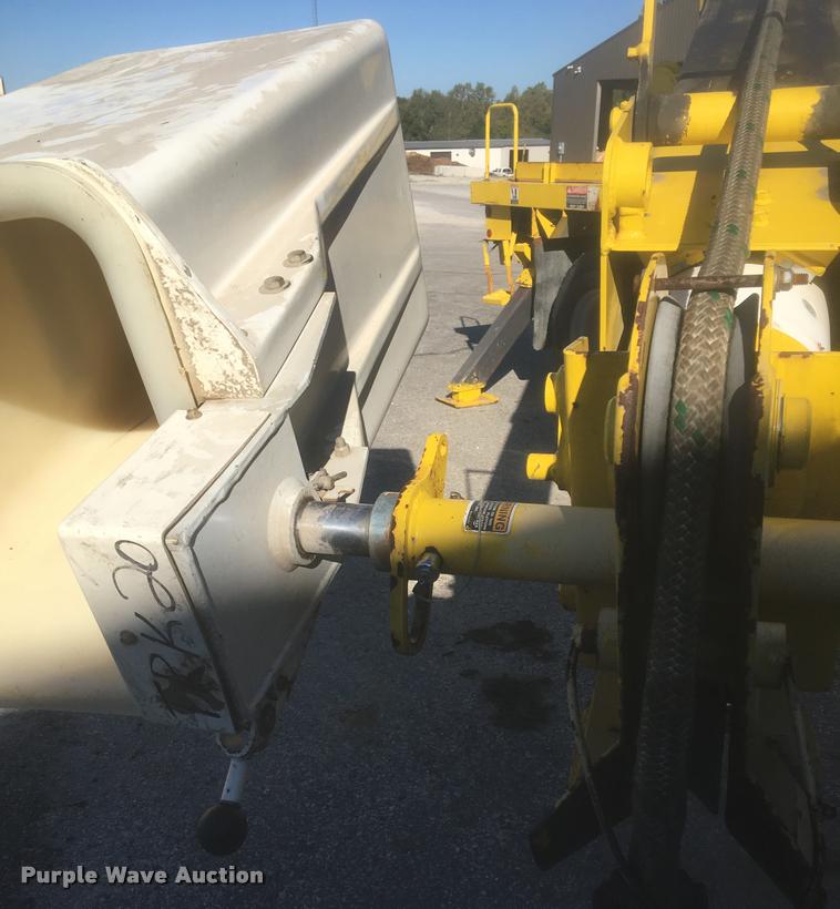 image for item K5691 1999 Chevrolet 8500 crane/bucket truck