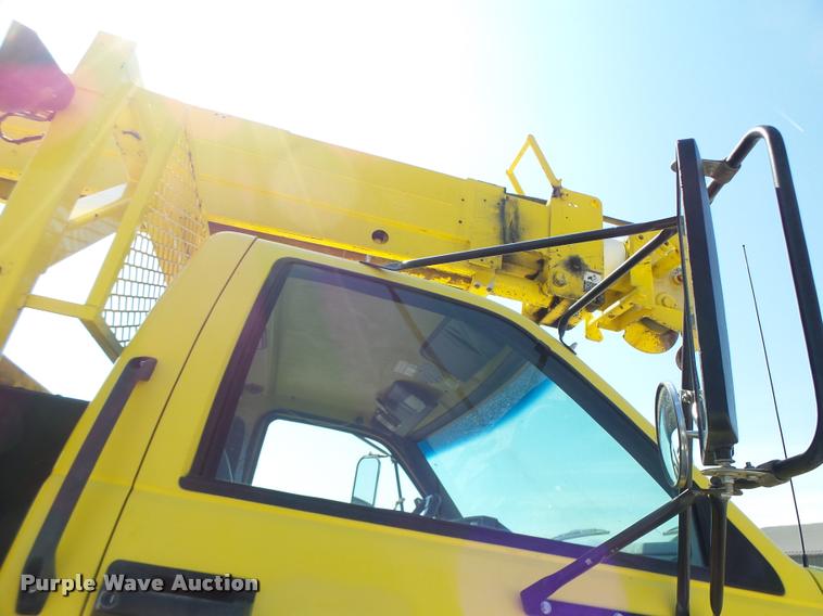 image for item K5691 1999 Chevrolet 8500 crane/bucket truck